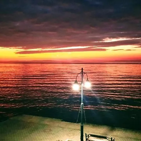 Golden Sunset 公寓 *